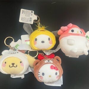 NWT Sanrio x Miniso Hello Kitty My Melody Pochacco Pompompurin Plush Keychains